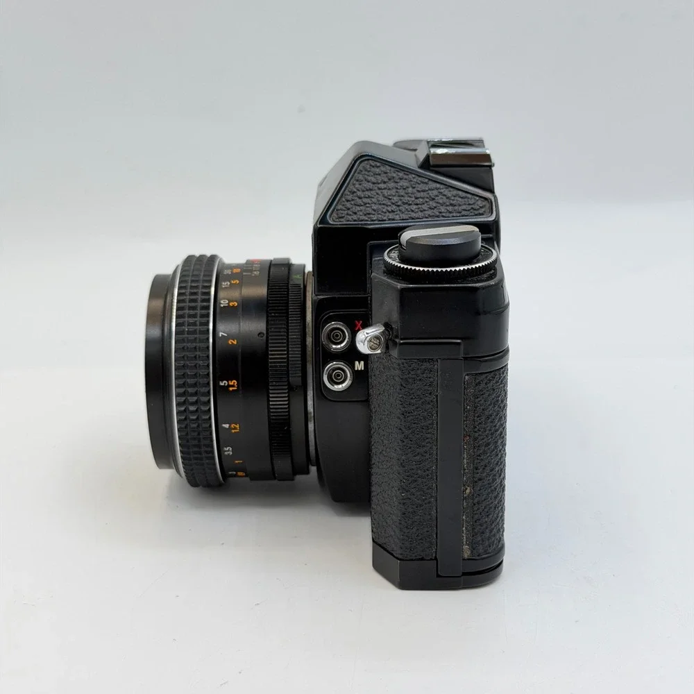 Chinon CX 35mm SLR Film Camera with Auto Chinon 55mm f1.7 Lens Black Japan